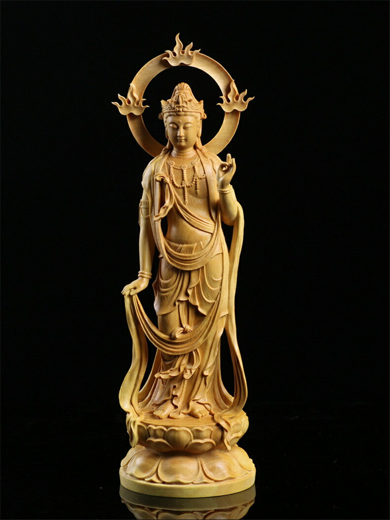 仏教美術☆東洋彫刻　黄楊木細密彫刻　木彫 観音像　供養仏像　仏具仏像 仏教美術品　高さ23cm