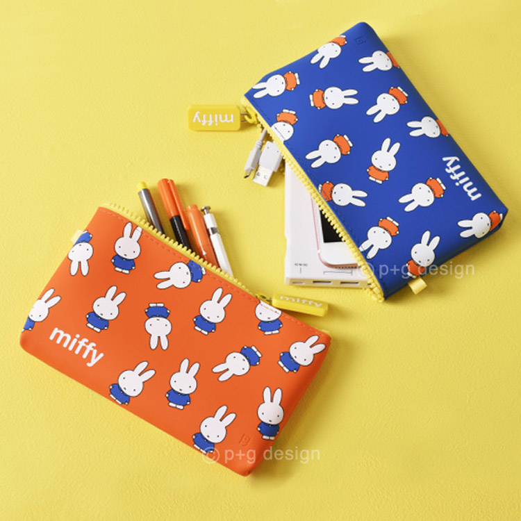 楽天市場 Nuu ミッフィー シリコンポーチ かわいい ブルーナ 旅行用品 ポーチ 収納 仕分け P G Design Miffy レトロガールの鞄 ルナレガーロ