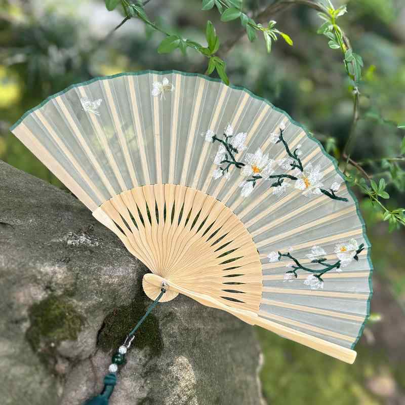 涼感 刺繍 レディース 中国風 手持ち 両面刺繍 折扇 華やか 古風 夏使い 竹骨 蘇州刺繍 布