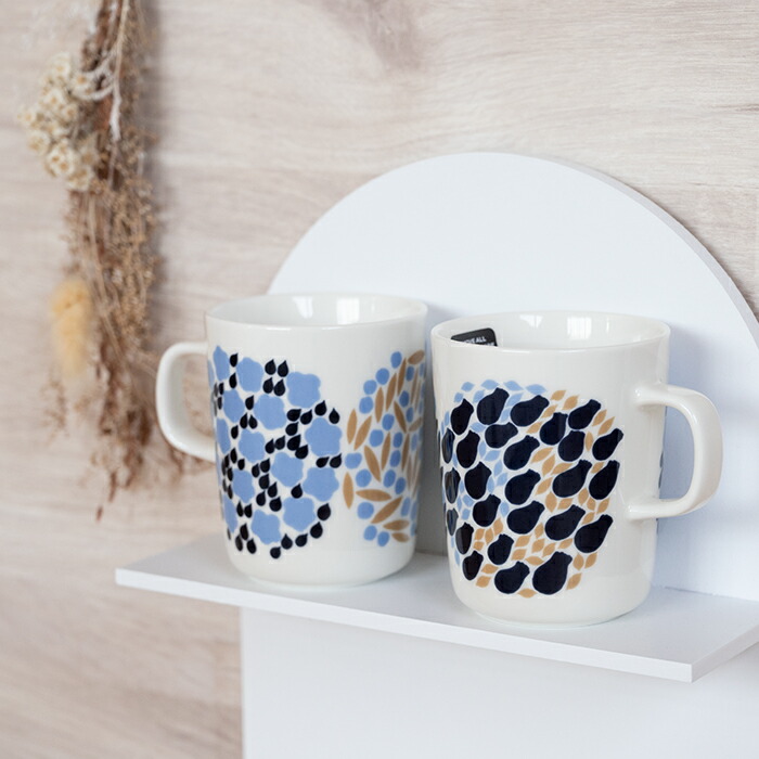 【日本限定色】marimekko 生地　大判　ヴァスキナ　VASKYNA ☆ Marimekko マリメッコ 生地 はぎれ VASKYNA ヴァスキナ ホワイト