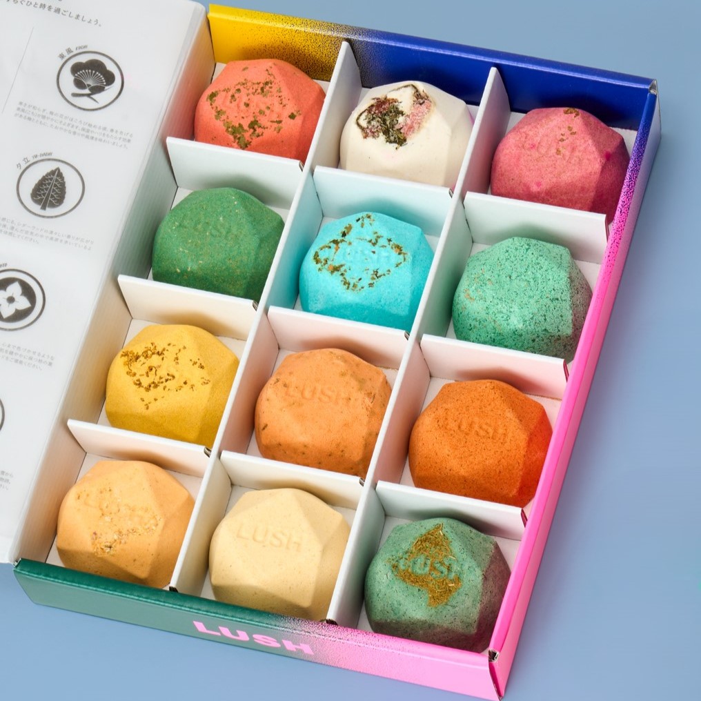 公式 LUSH 四季の一服 バスボム 入浴剤 セット ギフト 詰め合わせ 12個