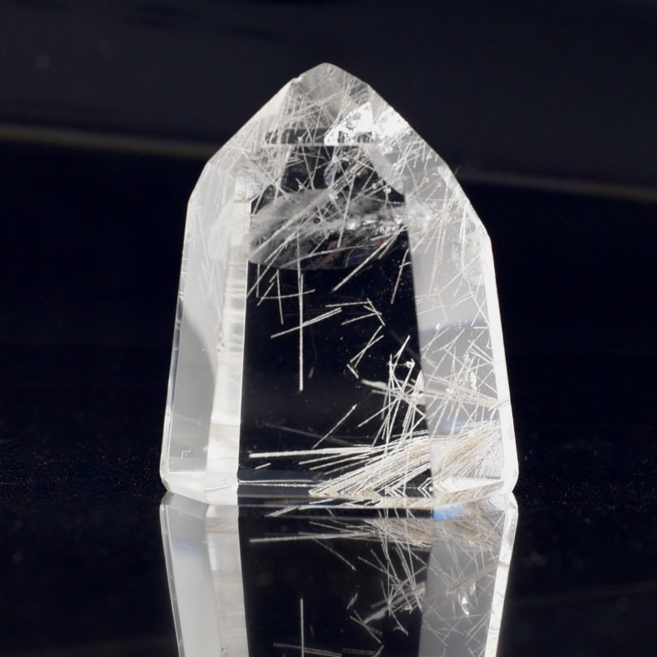 ルチルクォーツ　置物　極上品　エンゼルヘア・ルチル水晶　✨美術品　パワーストーン 楽天市場】水晶 ポイント ルチルクォーツ エンジェルヘアー 置物