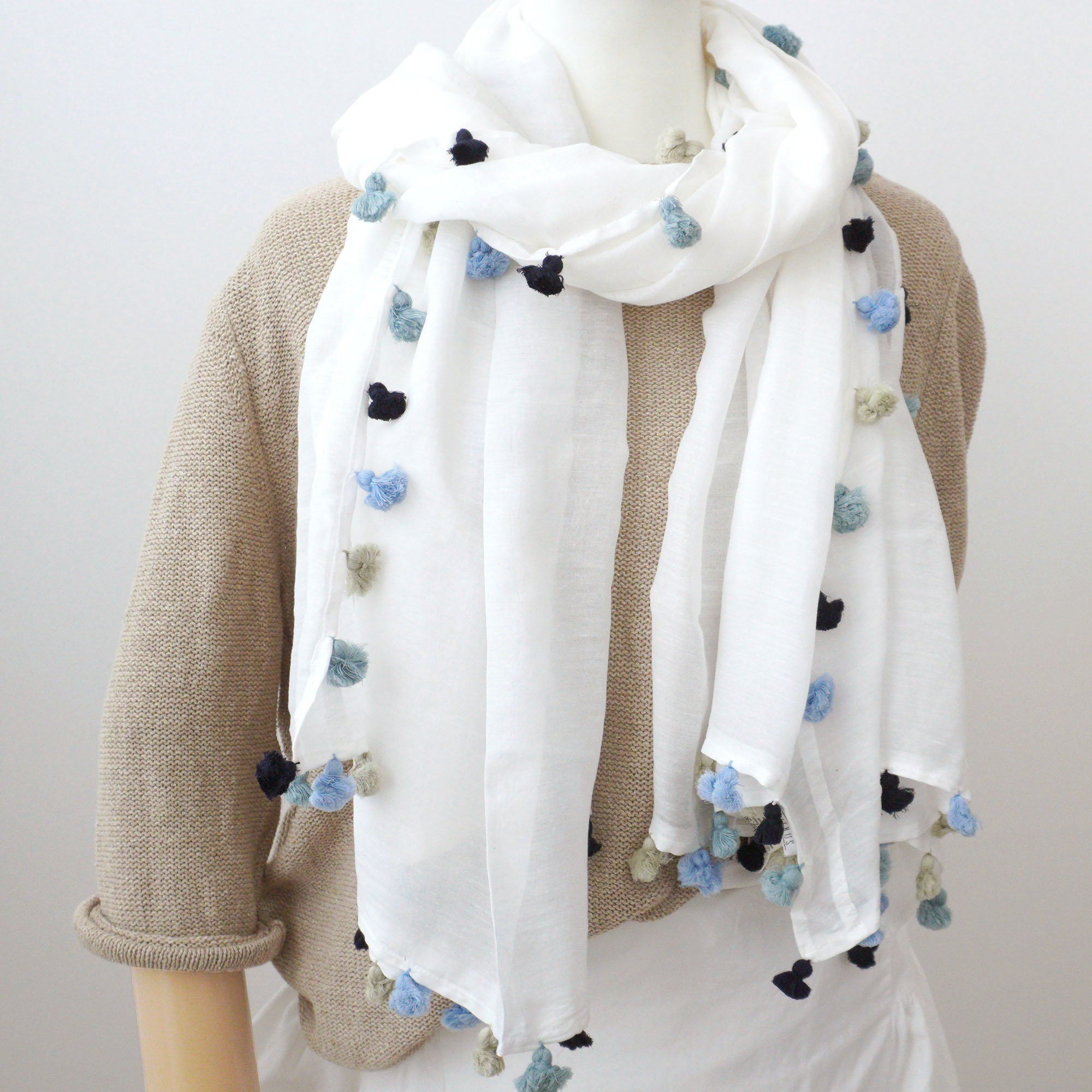 【未使用品】ポンポン盛りだくさんのストール 楽天市場】シトラス ストール CITRUS Cotton Silk Pompom Scarf