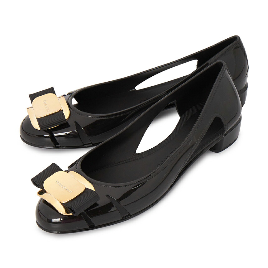 美品✨フェラガモ　VARINA ヴァリナ VARA フラットシューズ　ブラック FERRAGAMO（フェラガモ） パンプス VARINA ヴァリナ 01 A181