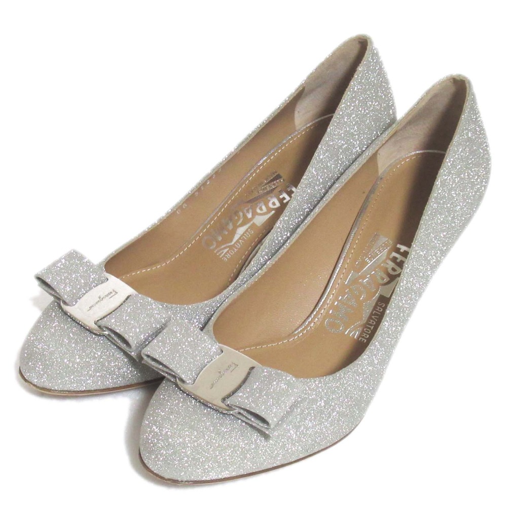 極美品✨ フェラガモ パンプス 23.0cm相当 ヴァラ スエード グレージュ 楽天市場】フェラガモ パンプス ヴァラ ブラウン レディース