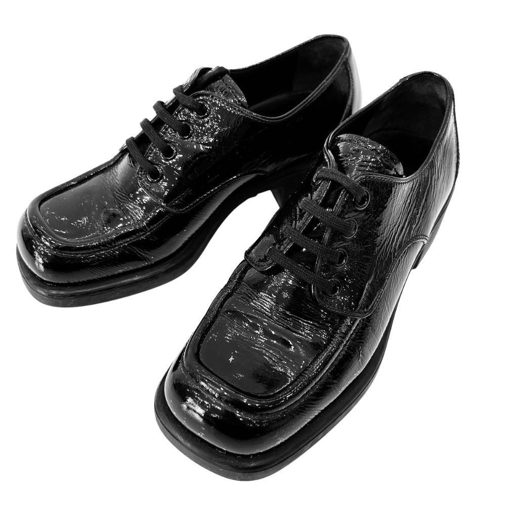 【美品】ミュウミュウ レースアップ シューズ エナメル 36.5 ビジュー 靴 ミュウミュウ エナメル パテント レースアップ ドレス シューズ