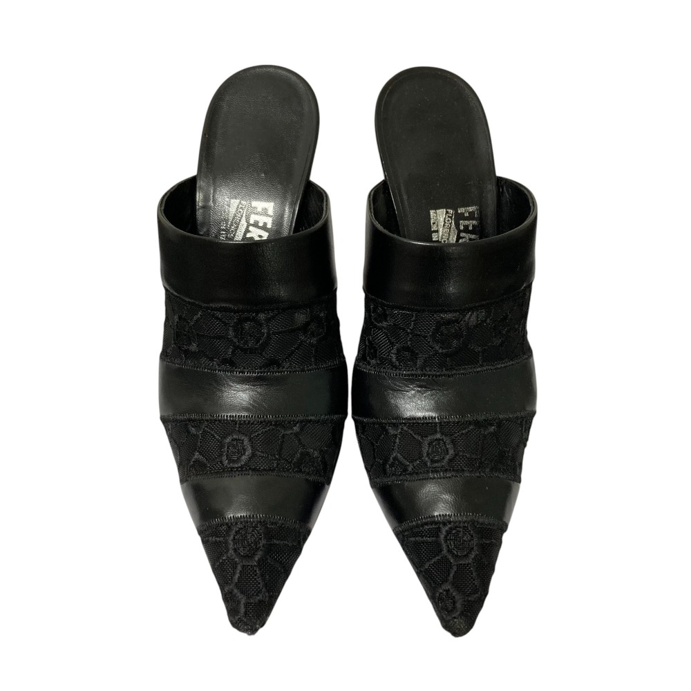 【Ferragamo】美品・黒・ラバーフラットサンダル・6サイズ(約23㎝) 中古・古着通販】Salvatore Ferragamo (サルヴァトーレ