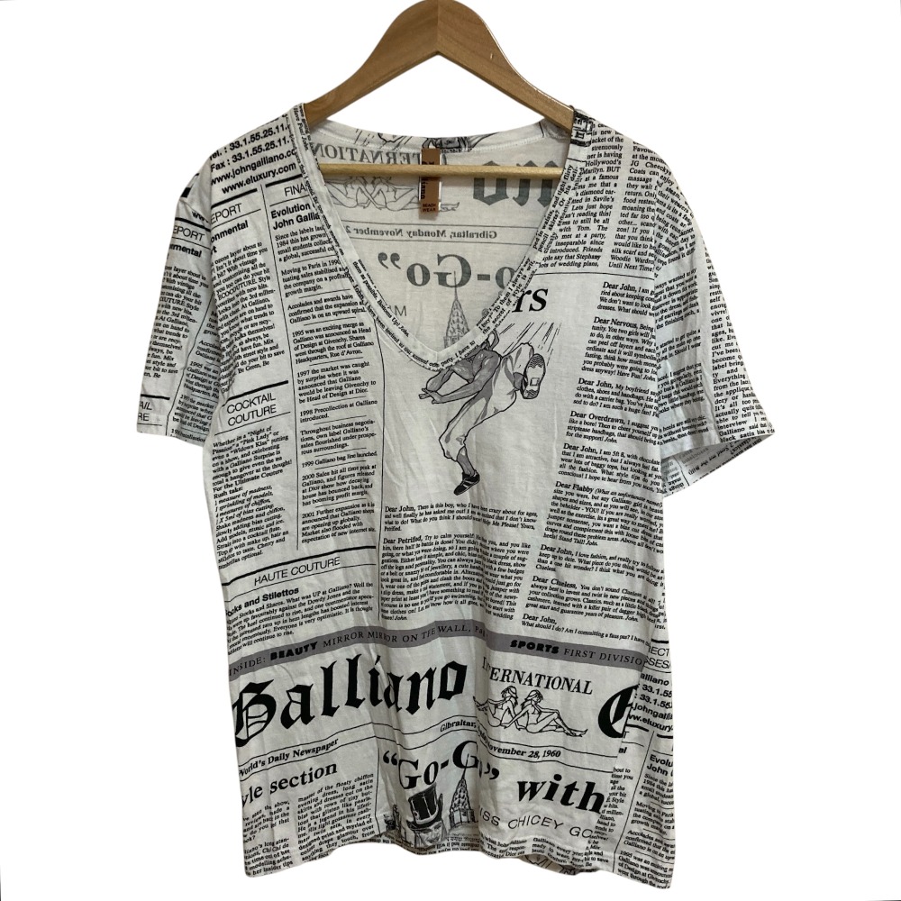 JOHN GALLIANO ジョンガリアーノ Vネック カシミヤ 薄手ニット 楽天市場】JOHN GALLIANO ジョンガリアーノ Vネック 半袖Tシャツ