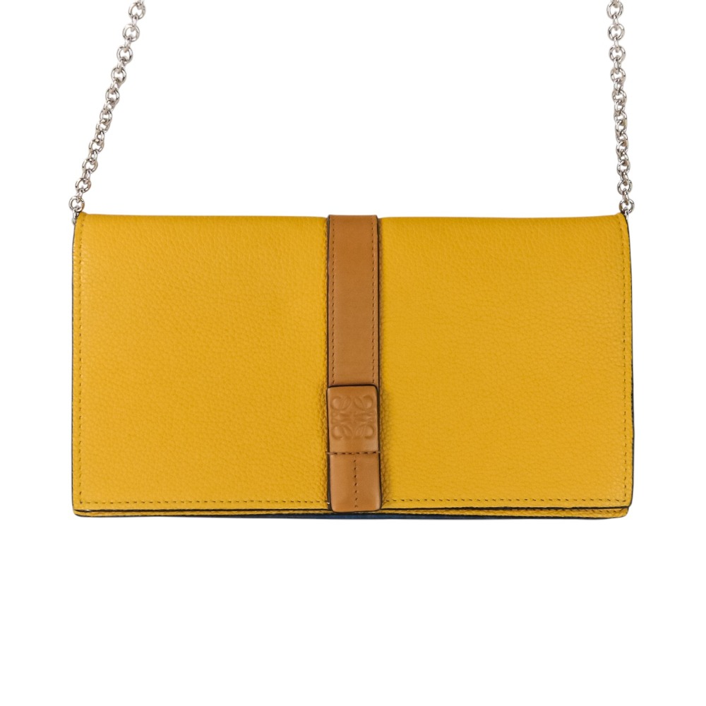 美品 LOEWE PVC アナグラム リピート ハーフムーン ショルダーバッグ 美品 LOEWE PVC アナグラム リピート ハーフムーン ショルダー