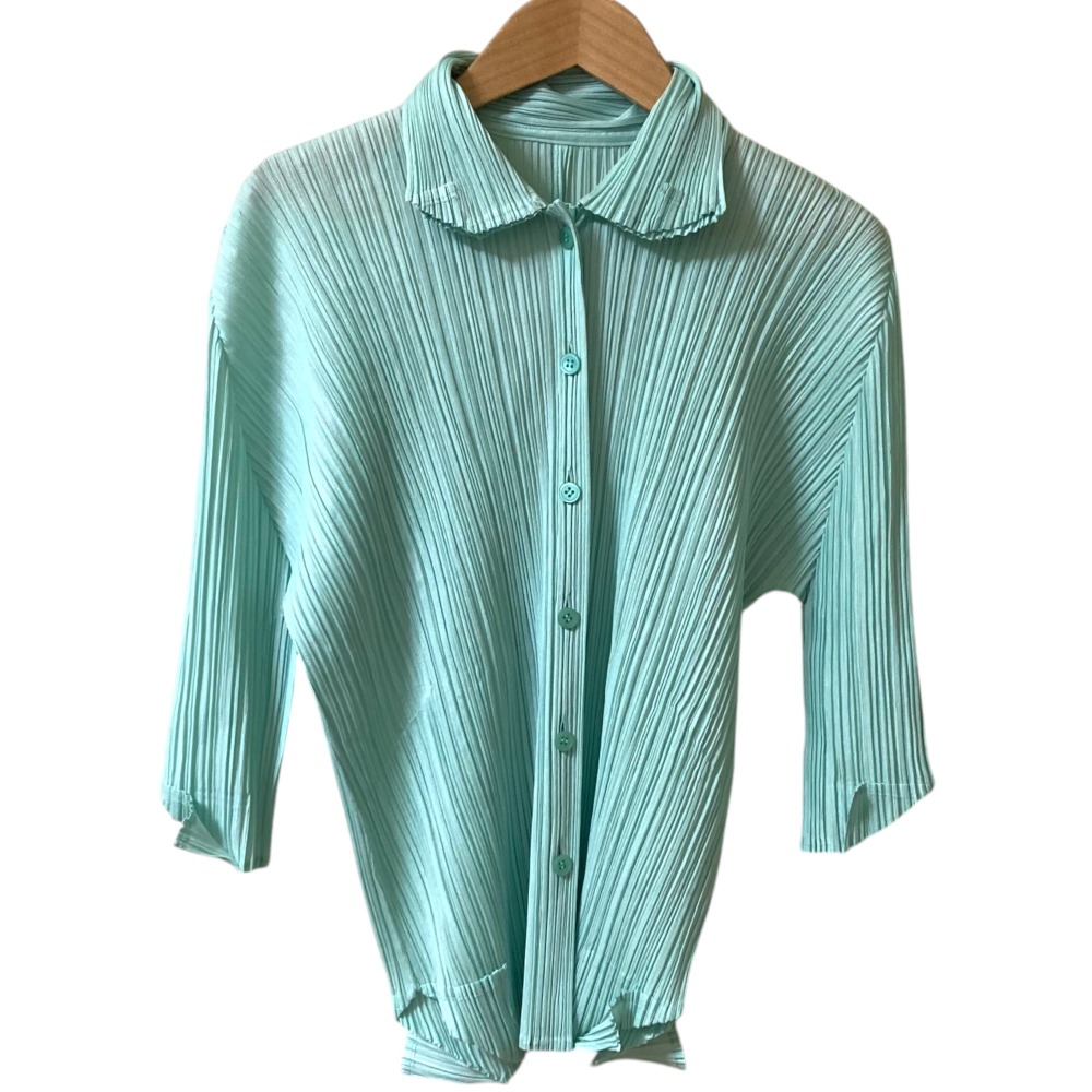 プリーツプリーズ　マルチカラー　ノースリーブトップス　サイズ3（Lサイズ） プリーツプリーズ マルチカラー ノースリーブトップス サイズ3