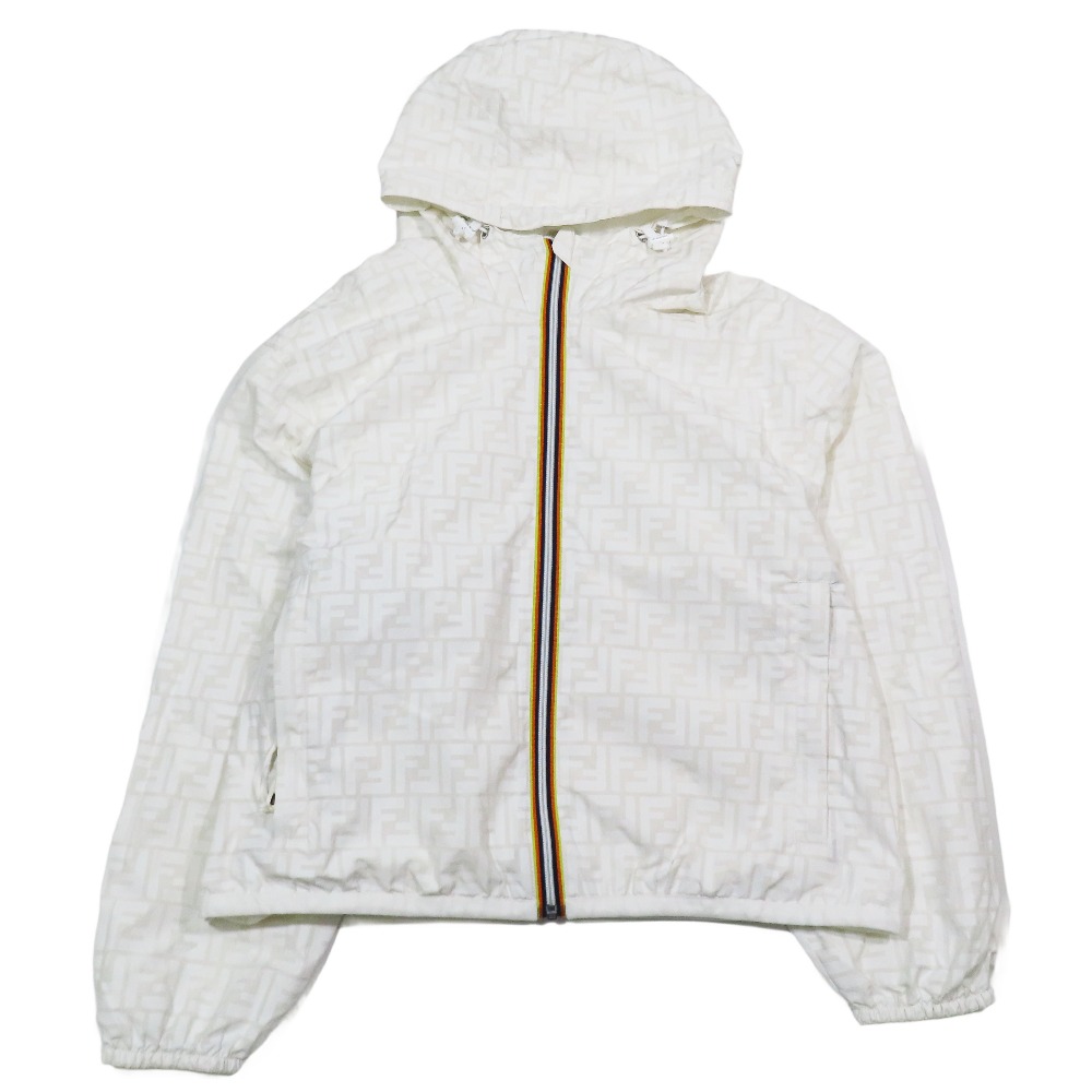 FENDI フェンディ　ナイロンブルゾン　迷彩　カモフラージュ　Mサイズ FENDI フェンディ ナイロンブルゾン 迷彩 カモフラージュ Mサイズ