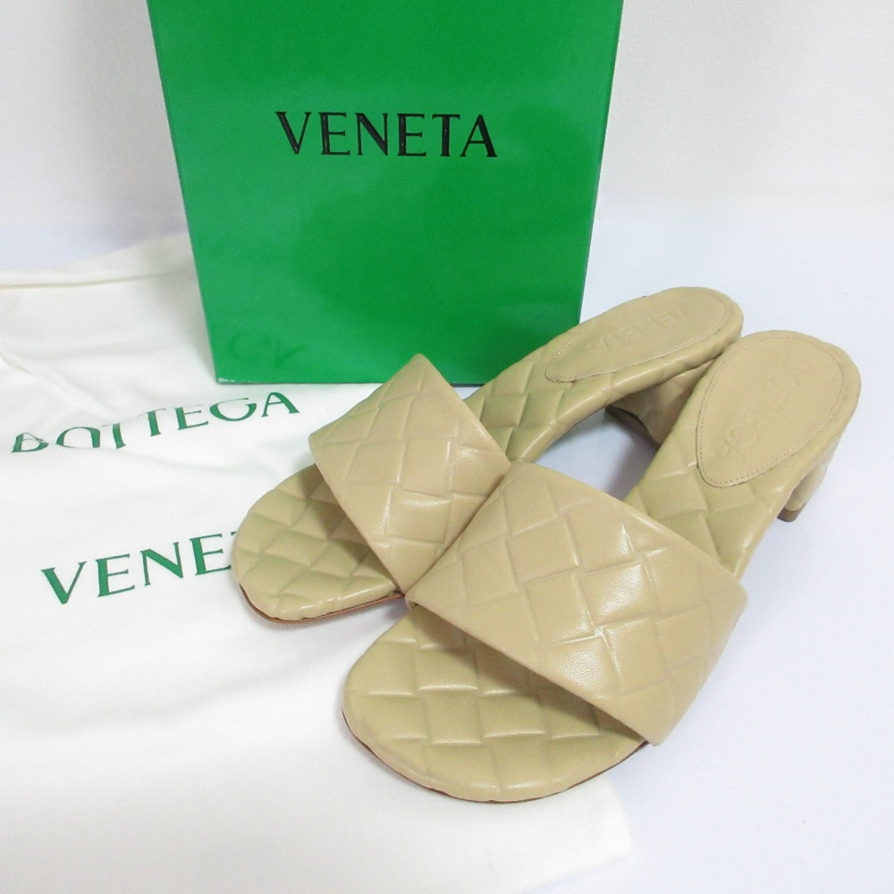 【中古】新品同様 BOTTEGA VENETA ボッテガヴェネタ エイミー イントレチャート型押し ミュールサンダル 36 23cm相当 ベージュ レディース Luxs ブランド古着のリュクス