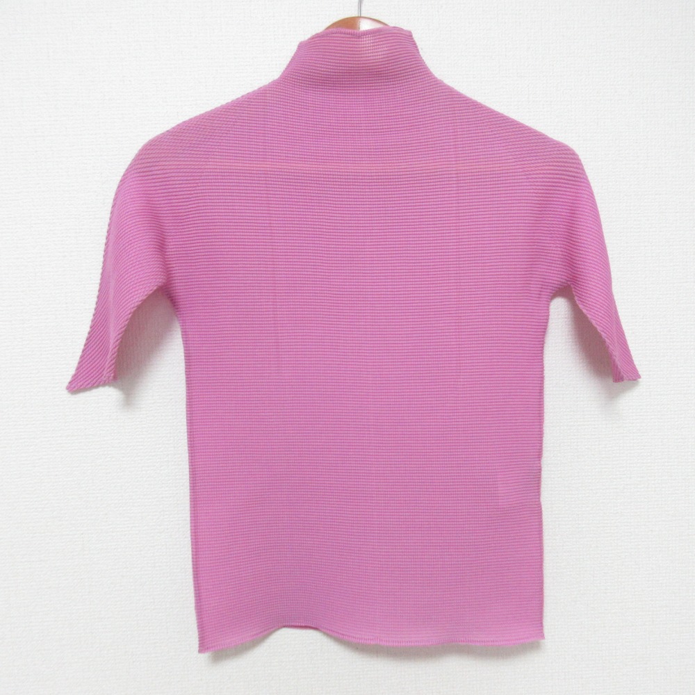 ISSEY MIYAKE　イッセイミヤケ　プリーツトップス　2 楽天市場】【中古】 ISSEY MIYAKE イッセイミヤケ 24SS LIGHT LEAK