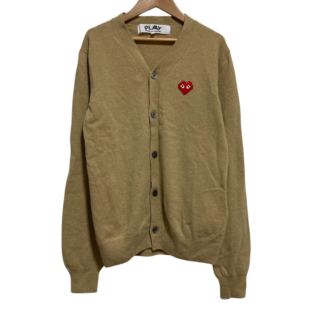 【中古】美品 AD2022 PLAY COMME des GARCONS x INVADER コムデギャルソン Vネックニットカーディガン Mサイズ キャメル メンズ Luxs ブランド古着のリュクス