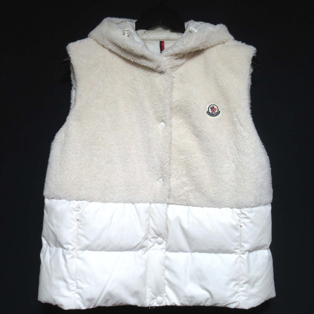 【中古】美品 MONCLER モンクレール FLOY ボア切替 フーディー ダウンベスト K10931A00024 サイズ0 アイボリー レディース Luxs ブランド古着のリュクス