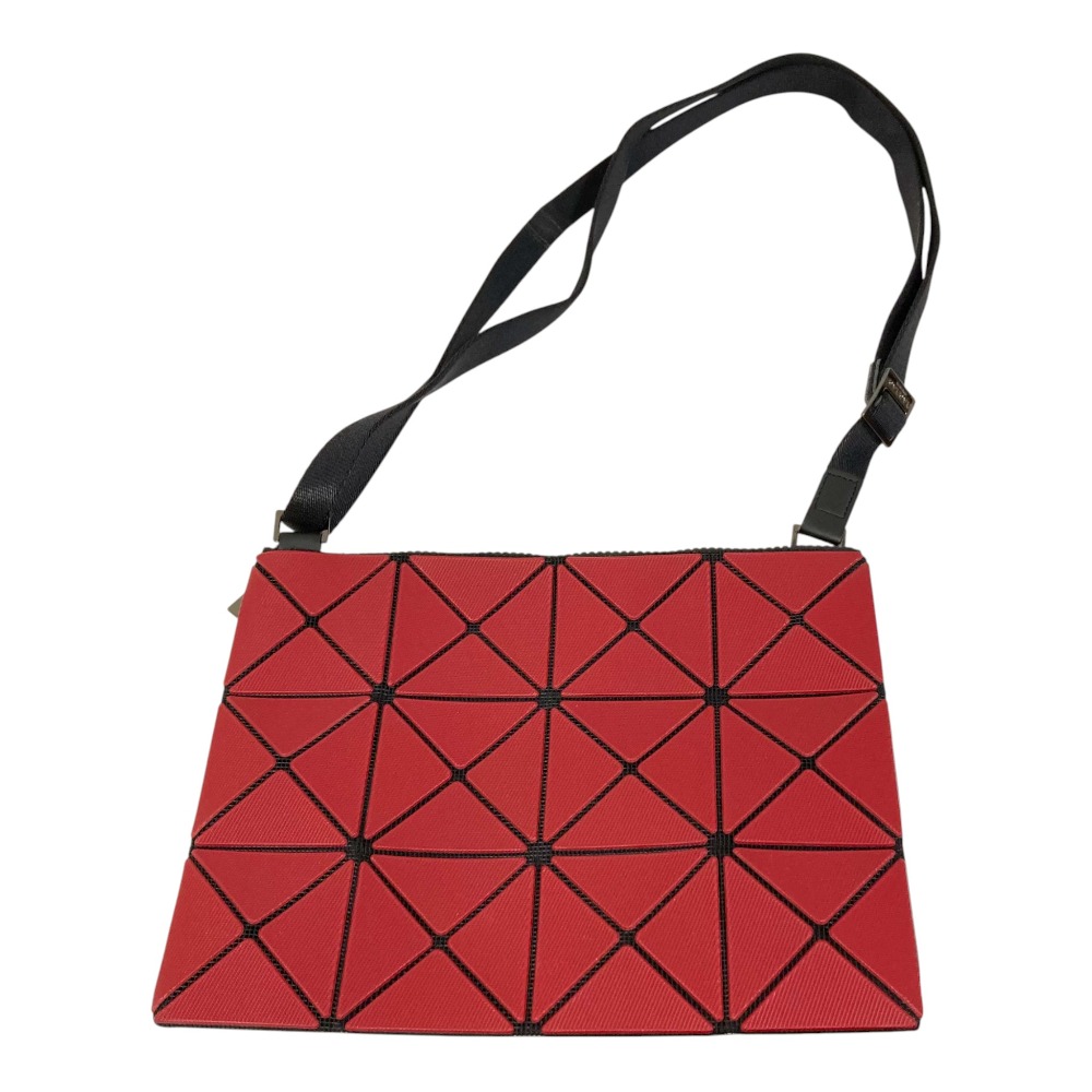 バオバオ BAO BAO ISSEY MIYAKE レッド クラッチバッグ 楽天市場】【バオバオ イッセイミヤケ】BAO BAO ISSEY MIYAKE PLATINUM