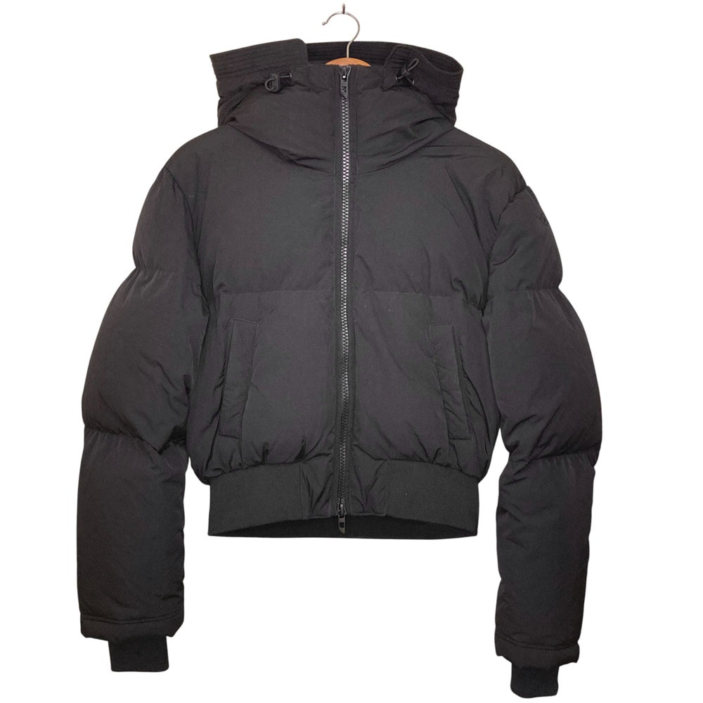 【中古】良品 24AW DIESEL ディーゼル ショート丈 フーデッド ダウンジャケット w-peyt-short-new-p1 サイズ40 ブラック レディース Luxs ブランド古着のリュクス