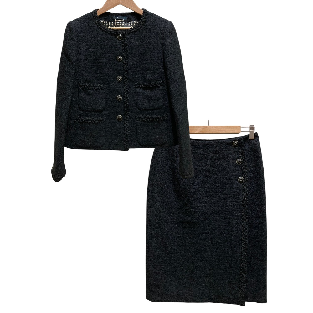 【中古】美品 Aquascutum アクアスキュータム F.LLI CERRUTI ツイードノーカラージャケット スカート セットアップ サイズ8 ブラック レディース Luxs ブランド古着のリュクス｜Luxs（ブランド古着のリュクス）