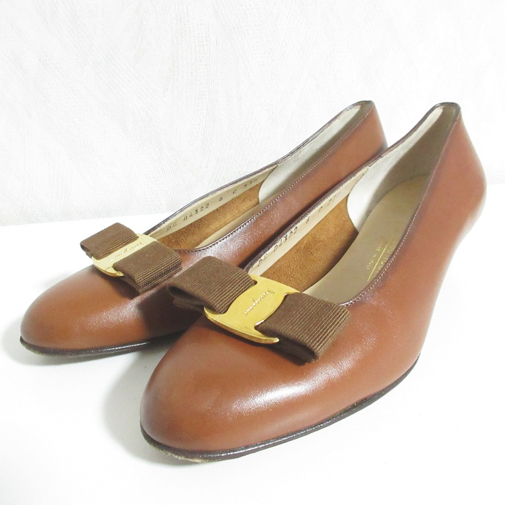 【中古】良品 Salvatore Ferragamo サルヴァトーレフェラガモ ヴァラリボンパンプス サイズ6C 23.5cm相当 ブラウン レディース Luxs ブランド古着のリュクス
