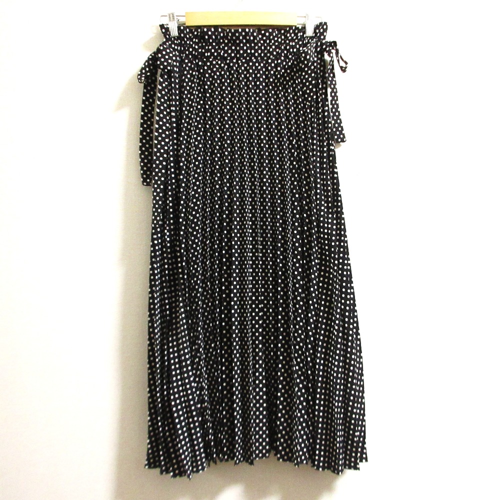 【中古】美品 INGEBORG インゲボルグ ドットプリント サイドリボン プリーツスカート A2241FS282 ブラック レディース Luxs ブランド古着のリュクス