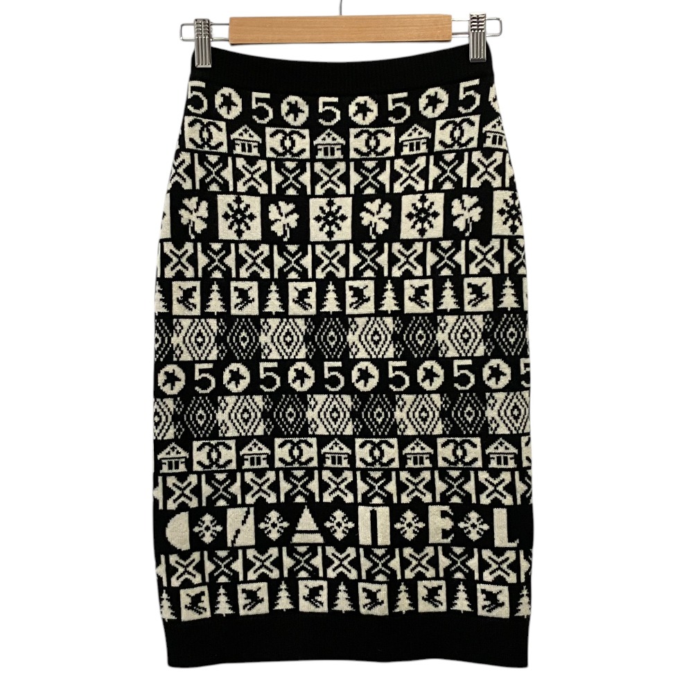 【中古】美品 19B CHANEL シャネル ココネージュ カシミヤ ニットスカート P62261 サイズ34 ブラック&times;ホワイト レディース Luxs ブランド古着のリュクス｜Luxs（ブランド古着のリュクス）