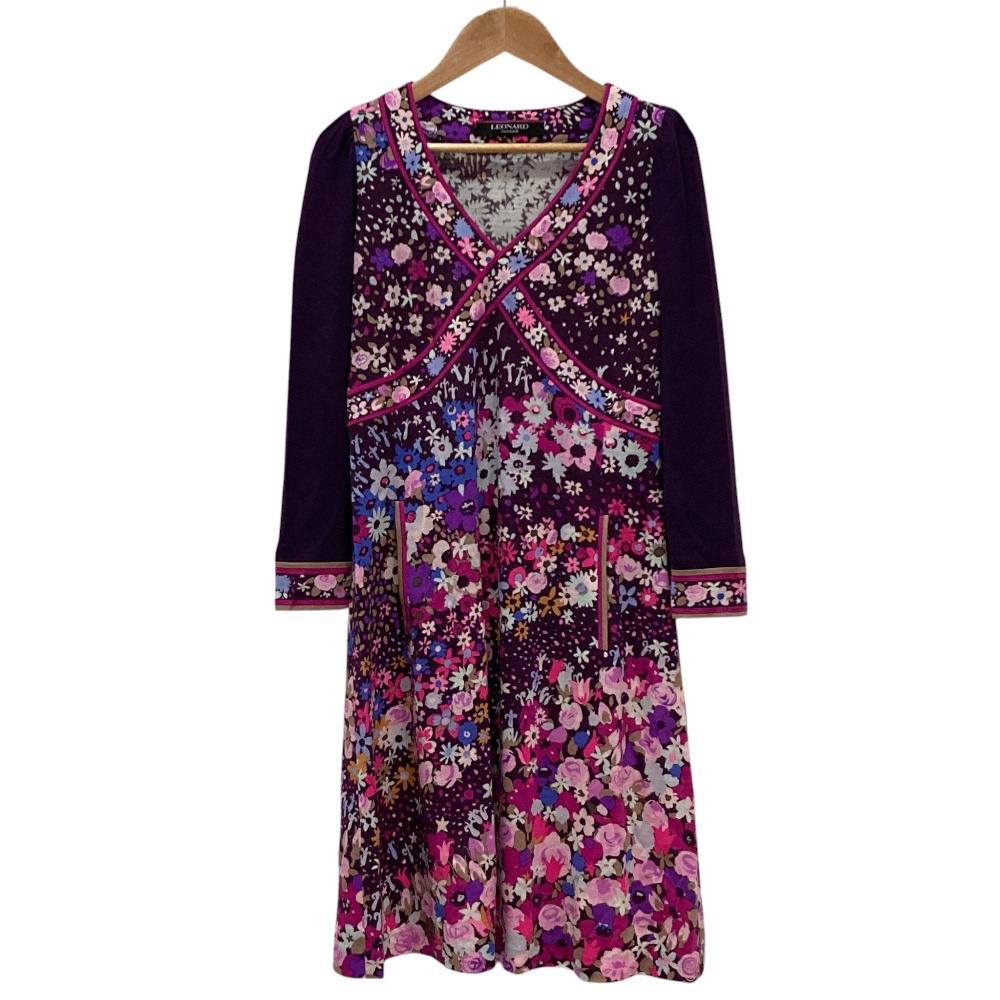 【中古】美品 LEONARD FASHION レオナールファッション フラワープリント Vネック ニットワンピース 1 パープル レディース Luxs ブランド古着のリュクス|Luxs(ブランド古着のリュクス)