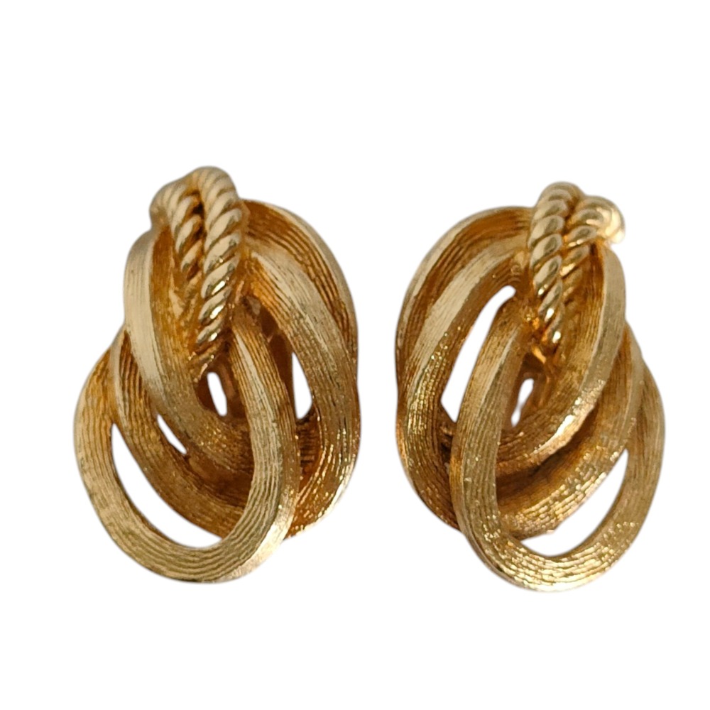 【中古】美品 Christian Dior クリスチャンディオール ヴィンテージ GP フープモチーフ クリップイヤリング アクセサリー ゴールドカラー レディース Luxs ブランド古着のリュクス｜Luxs（ブランド古着のリュクス）