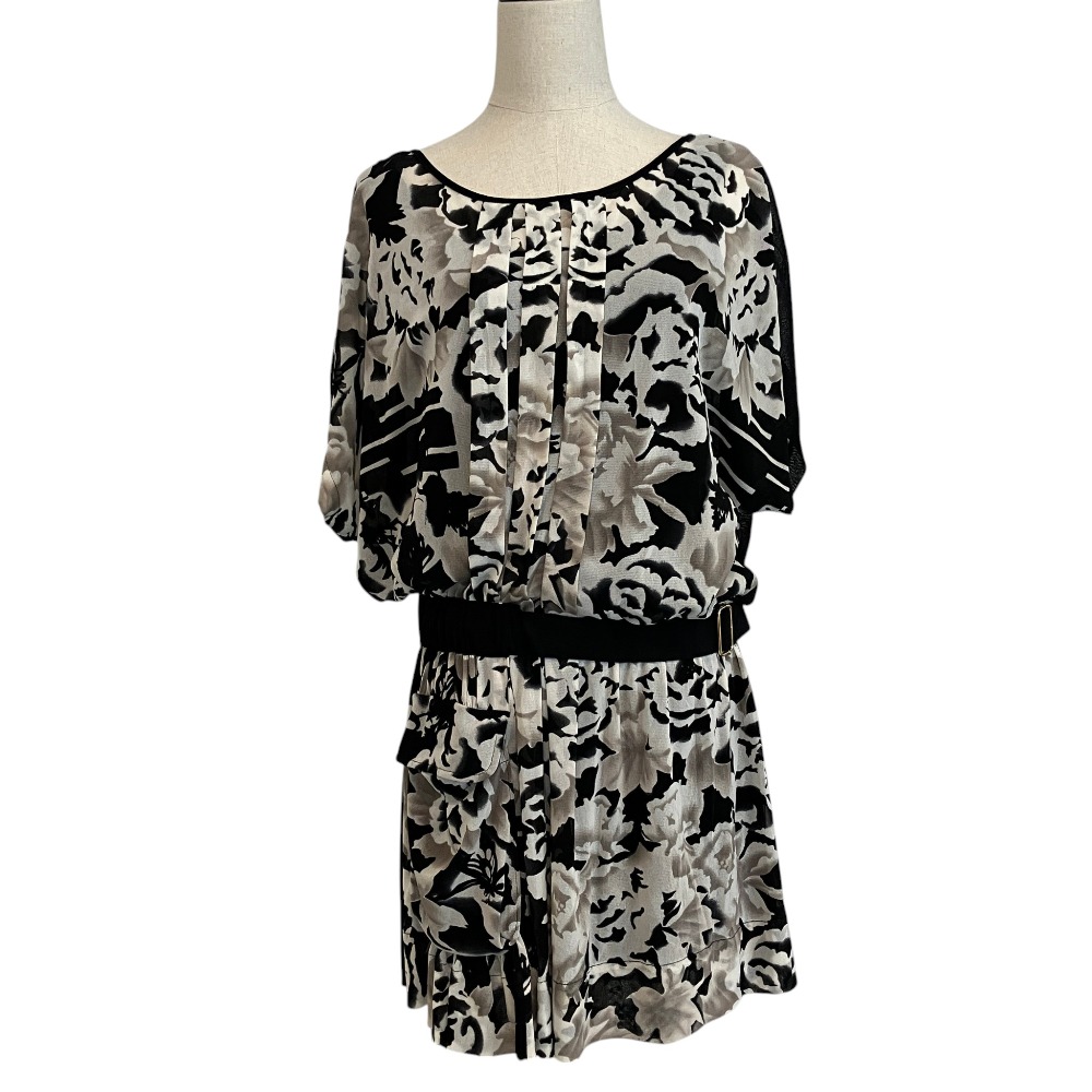 【中古】美品 vivienne tam ヴィヴィアンタム フラワープリント ミニワンピース 1 ブラック ホワイト レディース Luxs ブランド古着のリュクス｜Luxs（ブランド古着のリュクス）