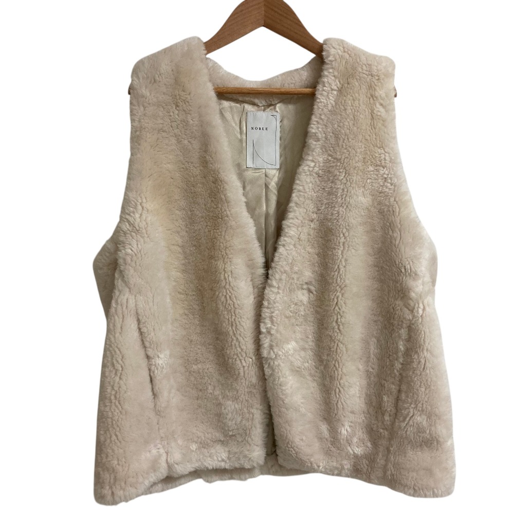 【中古】良品 24AW NOBLE ノーブル スノーボアボリュームフォルムベスト 24011240108030 ナチュラル レディース Luxs ブランド古着のリュクス|Luxs(ブランド古着のリュクス)