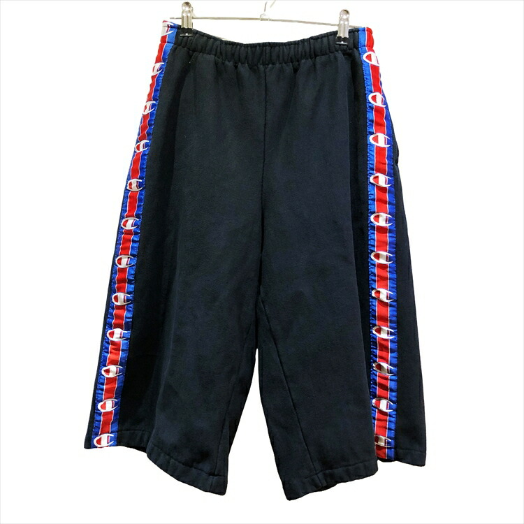 【VETEMENTS】 デニムホットショーツ ブルー ヴェトモン VETEMENTS(ヴェトモン) ショートパンツ(レディース) - 海外通販