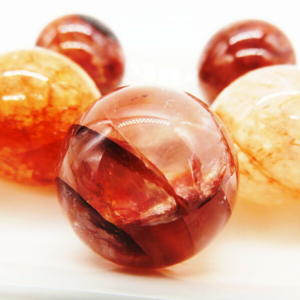 楽天市場】丸玉 レッドヘマタイトクォーツ 28mm玉 赤水晶（レッド