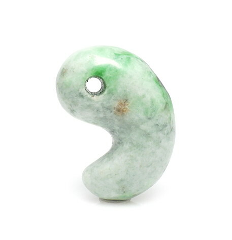 楽天市場】勾玉 翡翠(ヒスイ)ジェダイト 約50mm 本翡翠ミャンマー産1個