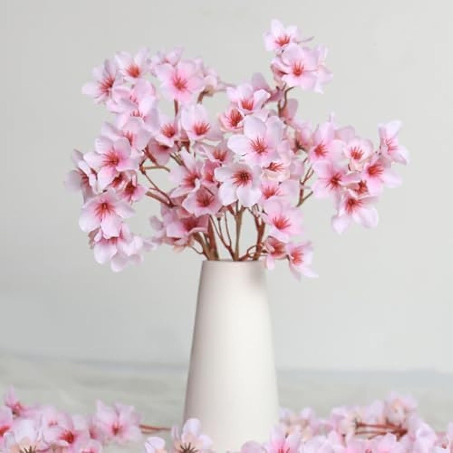 【今日このごろ制限事項、超買得30％OFF引き換え証、2度潮合い皆無】桜 造花胸花 4本仕掛ける 人工桜 桃の花 胸花 春の花 ローマン的な佇まい 絹地の花 枯れない花 お花見 さくら お部屋飾りつけ 手作り花の冠 母の日 御芽出度 寄りあい飾りつけ 映画化御先棒