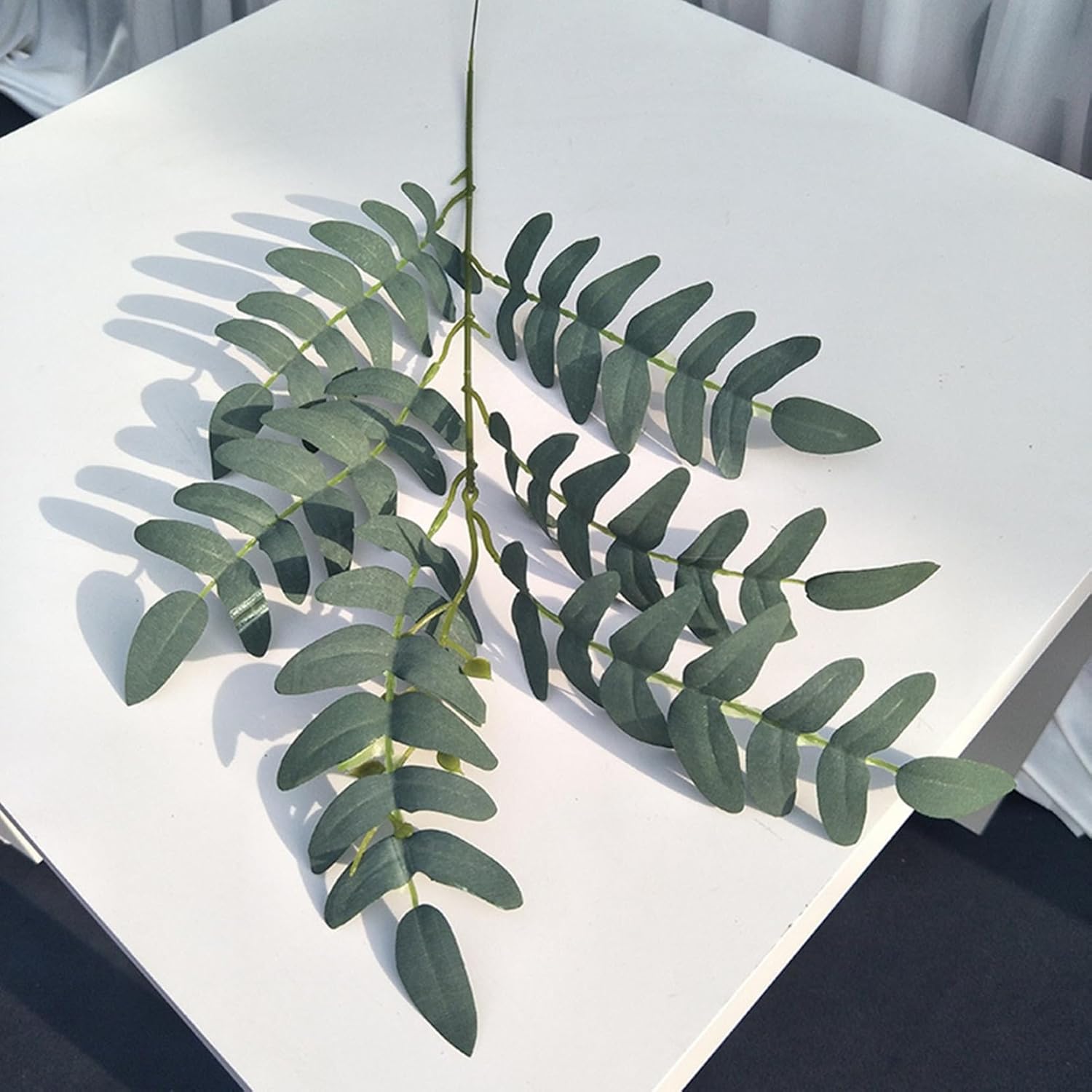 エンジュの葉 造花 アートフラワー 枯れない 人工観賞植物 インテリア 本物そっくり フェイクフラワー リビング/玄関 飾り 引越し 新築祝い ナチュラル 世話不要 2本セット グリーン