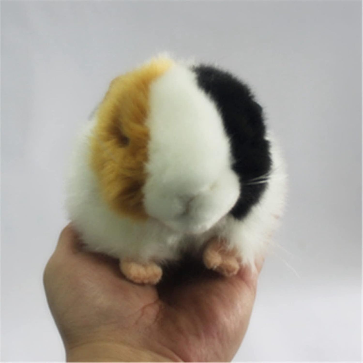 【全店通用25％OFFクーポン】ハムスター おもちゃ ぬいぐるみ 可愛い リアル外観 パーティーの装飾 滑稽な 面白い 18cm 小さい お祝い お誕生日プレゼント かわいい 抱き枕 縫い包み 置物 店飾り 贈り物 ギフト｜大森麗萱