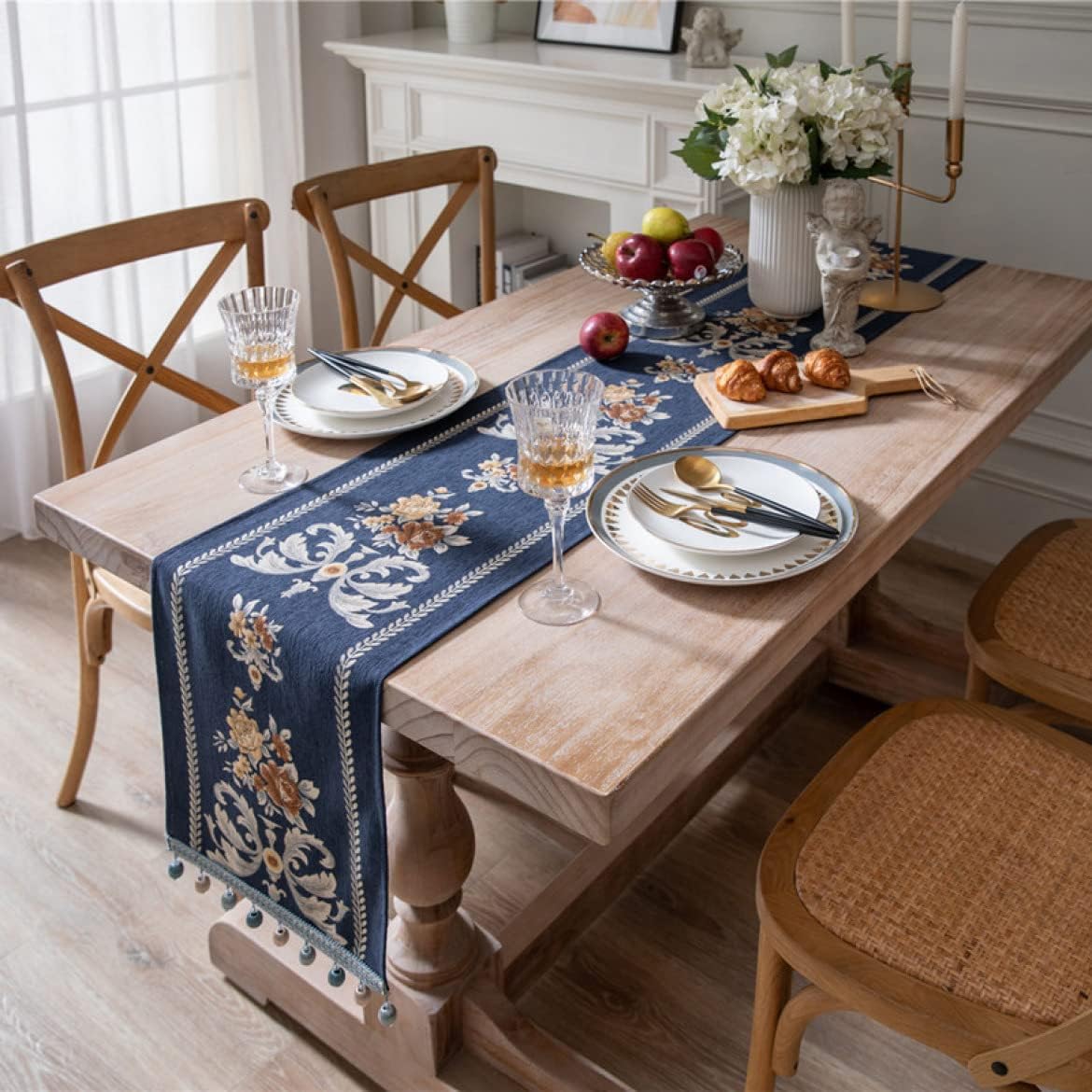 【全店通用25％OFFクーポン】タッセル付き テーブルランナー 北欧 シンプル テーブルクロス ホーム 食卓飾り 32*160 ダイニング ホームデコレーション 食卓ランナー 装飾 断熱 ベッド クロス カラー 寝室 ホームデ｜大森麗萱