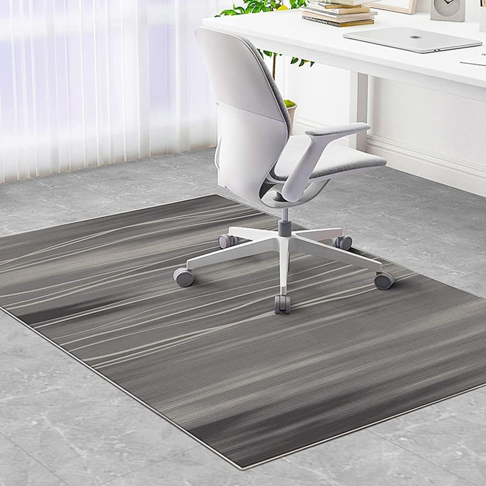 【25%OFFクーポン】チェアマット ゲーミングチェアマット デスクチェアマット 160*200cm ゲーミングマット 床保護マット 大判 北欧風ラグ 椅子用マット 騒音対策 吸着 滑り止め 床を傷から守る フローリングマッ 7,794円