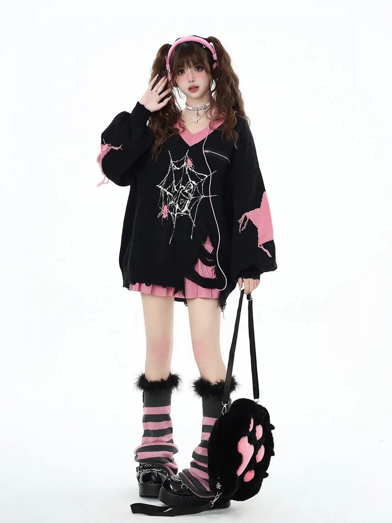 【全店通用25％OFFクーポン】【地雷系】ニット セーター レディース ダメージ加工 クモの巣 Ｖネック オーバーサイズ 闇かわいい サブカル トップス 長袖 ゆったり ゴシック パンク Ｙ２Ｋ メンヘラ 病み系 フリンジ｜大森麗萱