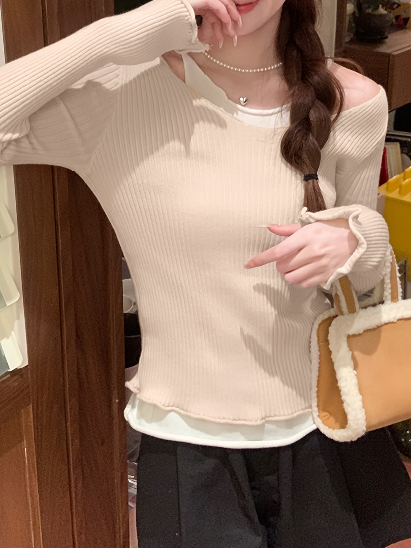 【今日このごろ押さえる、超買得30％OFF引き換え証、2度潮どき皆無】【重ね着風】 編み物 レディース オフショルダー トップス リブニット 長袖 花の冠yd風 肩出し 鎖骨見せ メロウ工業 カットソー 下着類 きつい か細い 相応う 伸縮性 伸ばすこと 着