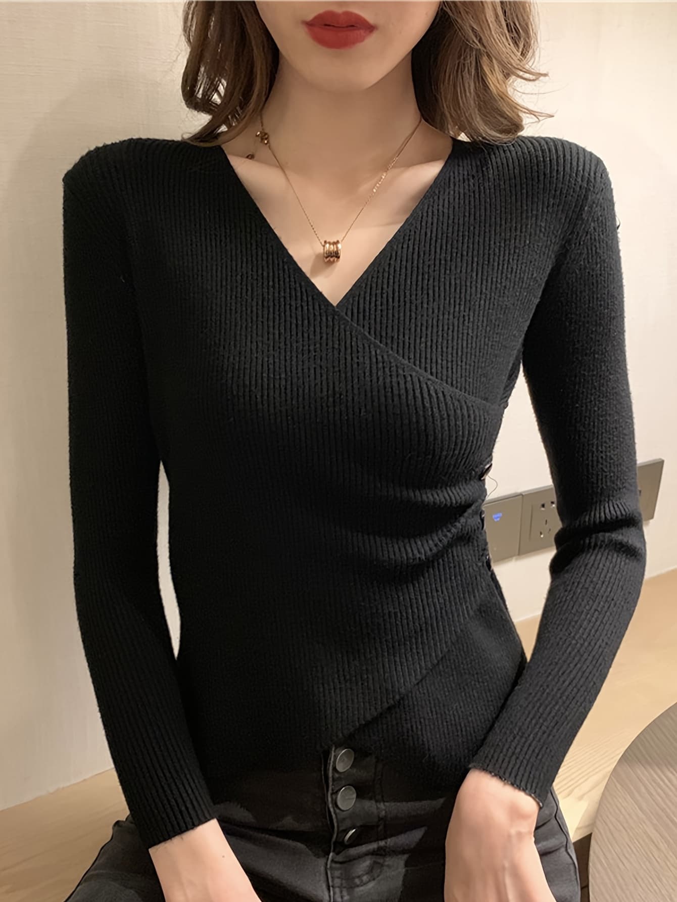 【今日このごろ制限事項、超買得30％OFF引き換え証、2度潮合い皆無】【カシュクール風】 編み物 スウェーター レディース Vのど首 トップス 長袖 リブニット ティーシャツ きつい か細い アシメ うつり変わり 差し交わす青写真 カットソー 肌付き 重ね着 好いたらしいめ 成年者