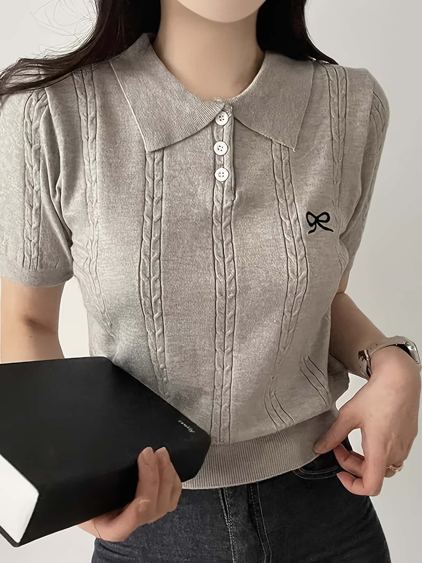 【今日このごろ押さえる、超買得30％OFF引き換え証、2度潮どき皆無】【シュロの葉刺しゅう】朱夏編み物 スポーツシャツ レディース 半袖 襟付き添い人 有線テレビ編み 編み物 トップス 春 夏 秋 ポロ襟 ｔプルオーバー カットソー 有線テレビ編み物 好いたらしいめ 心地よい ワンポイント