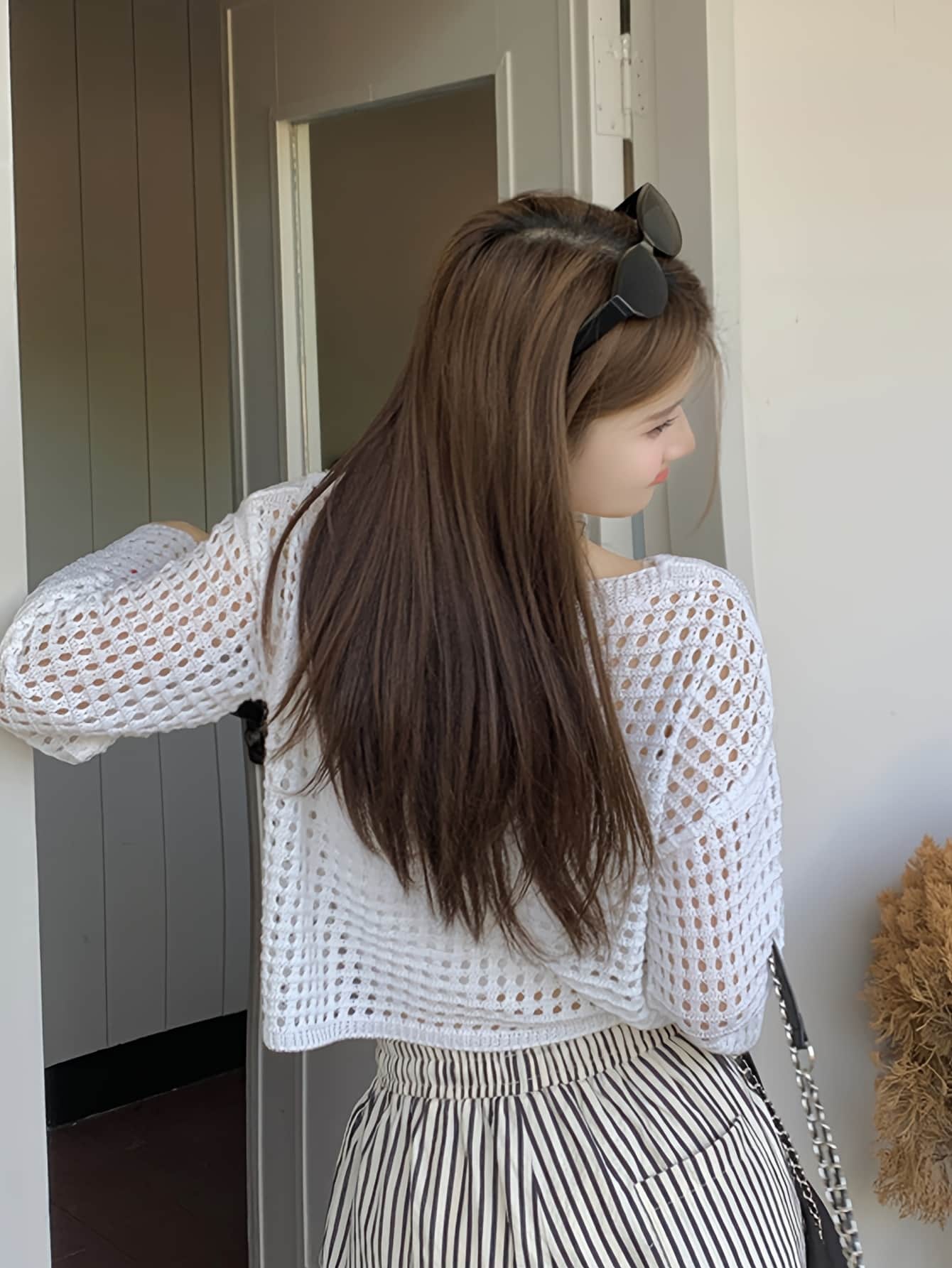 【今日このごろ制限事項、超買得30％OFFクーポン券、2度汐どき皆無】朱夏編み物 レディース メッシュ編み物 トップス 透かし編み ティーシャツ 長袖 遊撃手丈 クロップド 透け感 シアー ティーシャツ 重ね着 花の冠yd 心地好い 好いたらしいめ 成年者好いたらしい 韓国