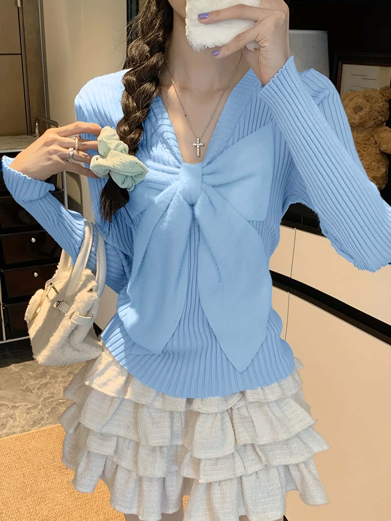 【全店通用25％OFFクーポン】【ビッグリボン】 ニット セーター レディース Vネック リボン トップス 長袖 リブニット リブ カットソー プルオーバー インナー もっちり 柔らかい 着痩せ 細見え 伸縮性 ストレッチ｜大森麗萱
