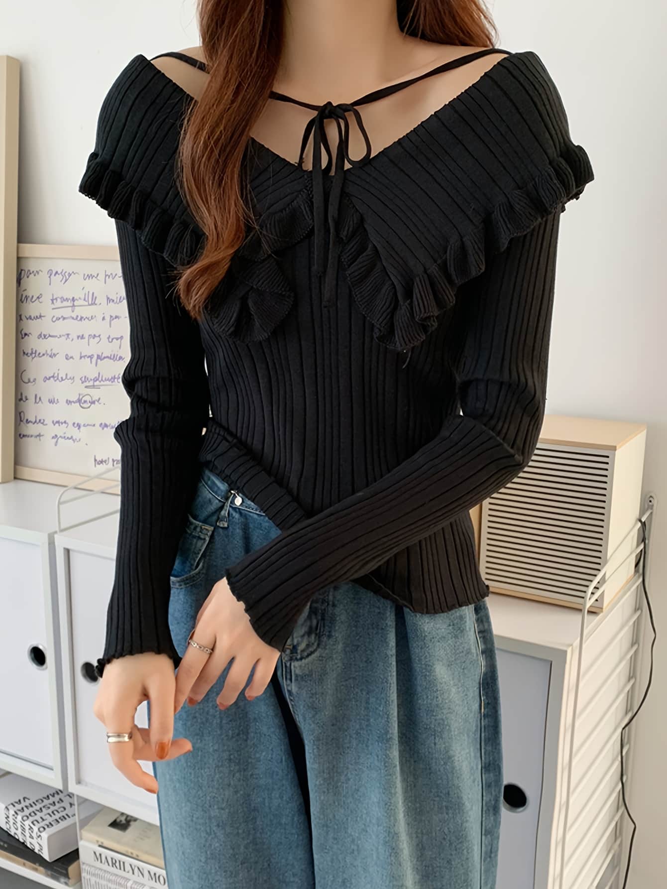 【今日このごろ押さえる、超買得30％OFF引き換え証、2度潮どき皆無】編み物 トップス レディース 長袖 Vのど首 フラウンス リブニット プルオーバー シュロの葉 音の大きさ袖 カットソー きつい ティーシャツ トップ風 襟付き添い人 メロー 無地 伸ばすこと 伸縮性 フィッ