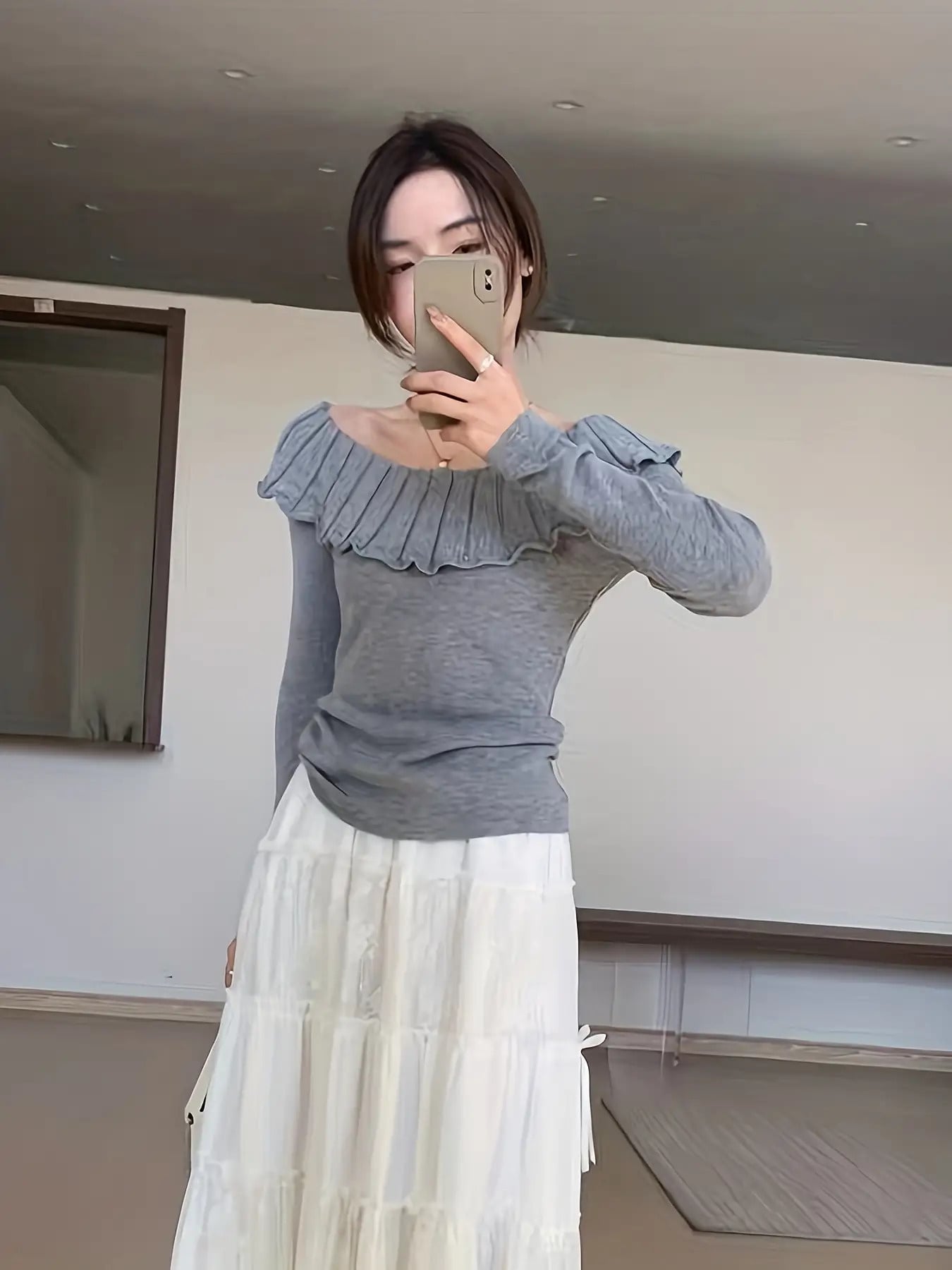 【今日このごろ制限事項、超買得30％OFF引き換え証、2度潮合い皆無】編み物 レディース オフショルダー フラウンス トップス スウェーター 長袖 きつい か細い リブニット カットソー ラッフル 無地 ティーシャツ 伸縮性 伸ばすこと 鎖骨押し出し デコルテ 着痩せ 細見
