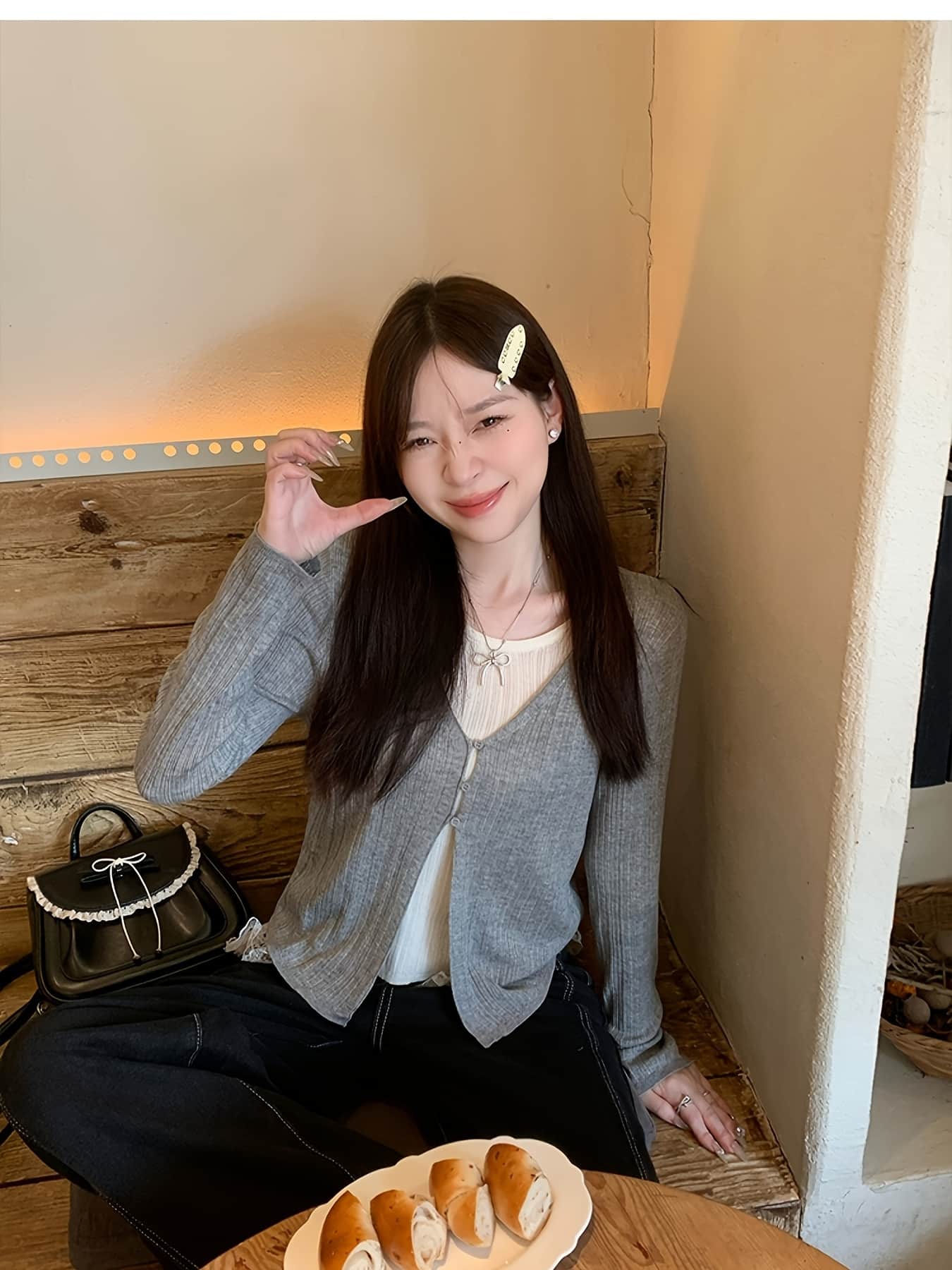 【全店通用25%OFFクーポン】フェイクレイヤード ニット トップス レディース 重ね着風 セーター Vネック カーディガン風 ドッキング プルオーバー リブニット 長袖 ボタン 体型カバー 着痩せ 細見え 華奢見え 春 秋|大森麗萱