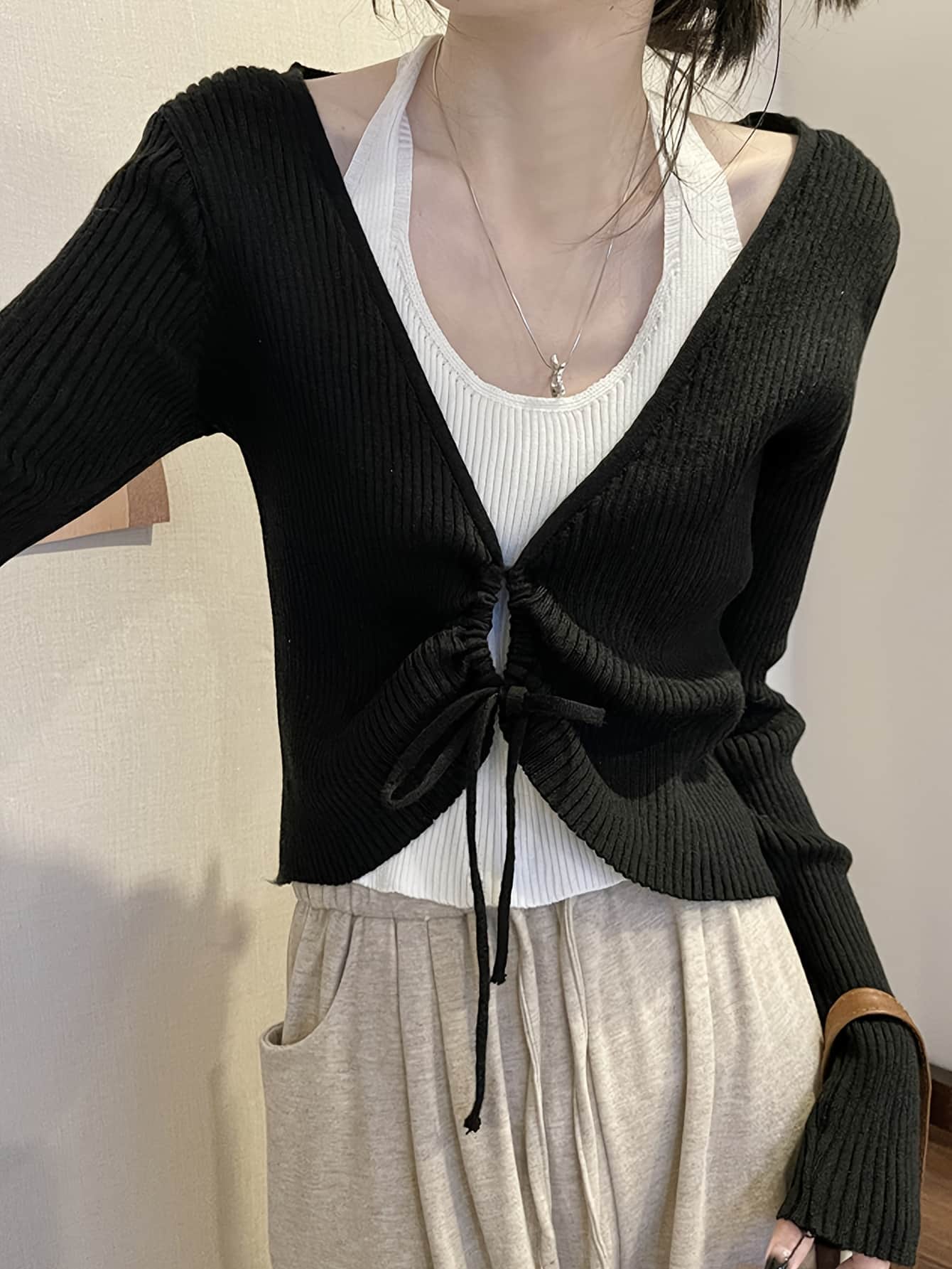 【全店30％OFF引き換え証があり】【花の冠yd風】編み物 レディース スウェーター 重ね着風 トップス リブニット ドロ同盟罷工 向こう正面シュロの葉 長袖 Ｖのど首 フェイクレイヤード か細い きつい 遊撃手丈 バイ色合い 一本調子 伸縮性 伸ばすこと 着痩
