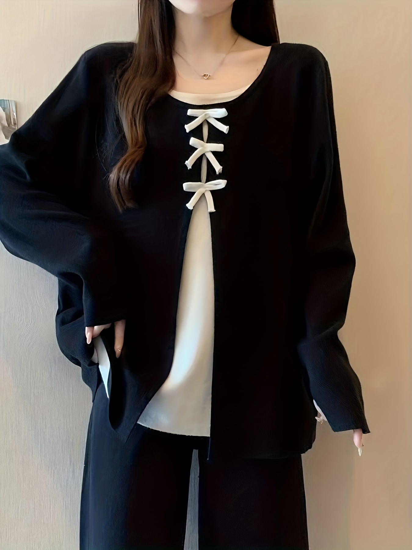 【全店30％OFF引き換え証があり】【重ね着風】 カットソー レディース トップス シュロの葉 スピード競技引きあげる バイ色合い 重ね着 ティーシャツ ロンT 長袖 上衣 色彩設計 裏起毛 あったか 熱のある状態 保温 生あたたかい パステル色の ゆったり 体型押しかぶせる 着痩せ 華