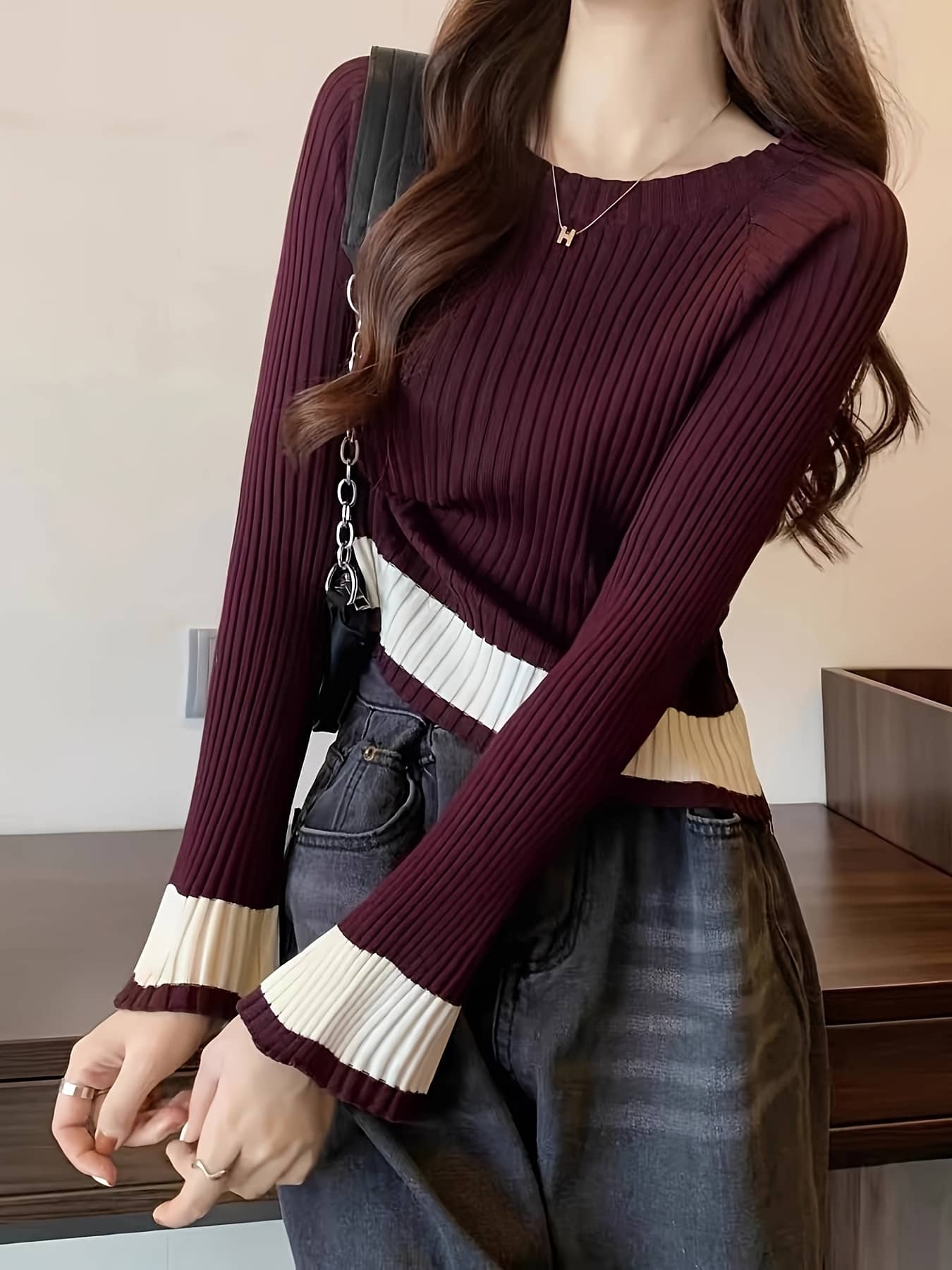 【全店30％OFF引き換え証があり】【??え色彩設計】 リブニット スウェーター レディース トップス 長袖 バイ色合い 色彩設計 うつり変わり 労働者の一団のど首 丸首 ティーシャツ 青写真編み物 伸縮性 伸ばすこと 填まる か細い きつい 体型押しかぶせる 着痩せ 割れ易い見