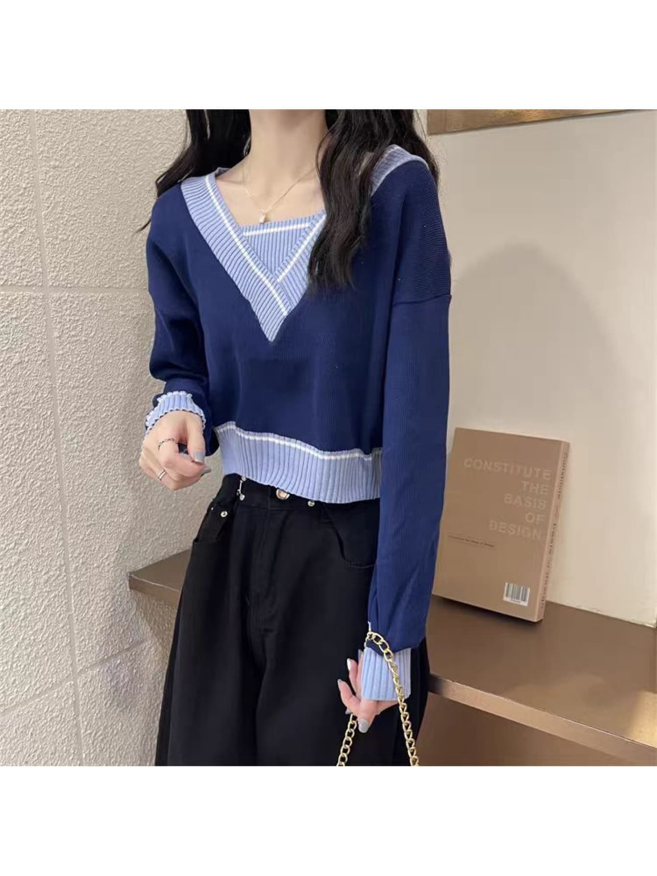 【全店30％OFF引き換え証があり】【色彩設計生産ライン】編み物 スウェーター レディース トップス Vのど首 遊撃手丈 クロップド ティーシャツ 長袖 編み 型どおり 重ね着風 花の冠yd風 リブニット カットソー 伸縮 伸ばすこと ゆったり たわい無い 体型河馬
